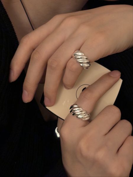 Croissant Ring